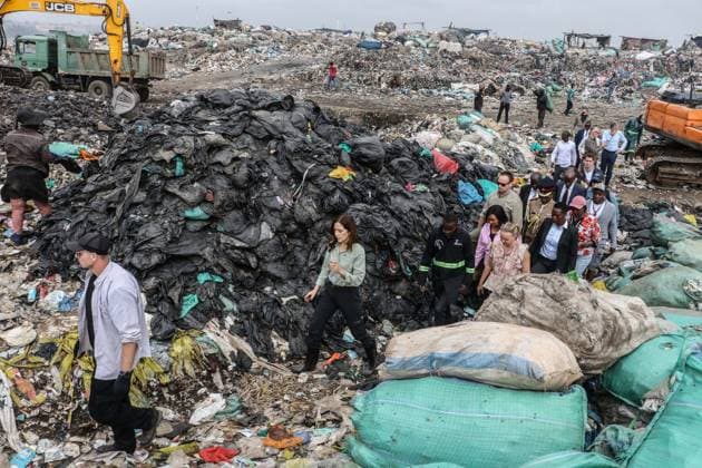 Queen Mary of Denmark in Kenya NAIROBI, KENYA - DECEMBER 11: Queen Mary of Denmark inspects the Dandora dumpsite in eastern Nairobi, Kenya, which receives around 2,000 tons of waste daily, as part of her trip to the country and receives a briefing from officials about the site, on December 11, 2025. James Kamau Anadolu Nairobi Kenya. Editorial use only. Please get in touch for any other usage.  Copyright: x2025xAnadoluxJamesxKamaux