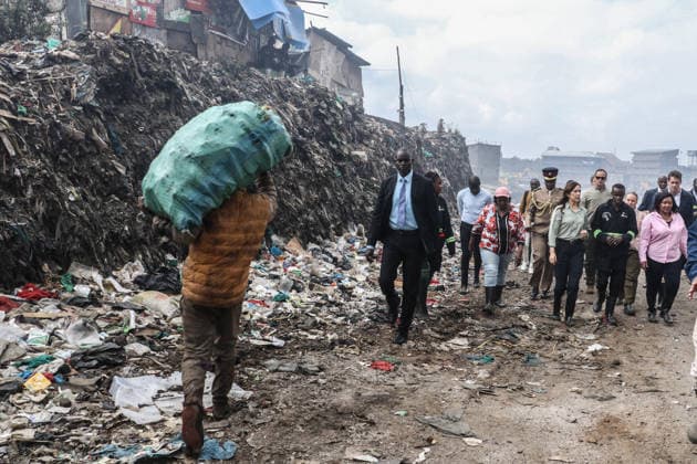 Queen Mary of Denmark in Kenya NAIROBI, KENYA - DECEMBER 11: Queen Mary of Denmark inspects the Dandora dumpsite in eastern Nairobi, Kenya, which receives around 2,000 tons of waste daily, as part of her trip to the country and receives a briefing from officials about the site, on December 11, 2025. James Kamau Anadolu Nairobi Kenya. Editorial use only. Please get in touch for any other usage.  Copyright: x2025xAnadoluxJamesxKamaux