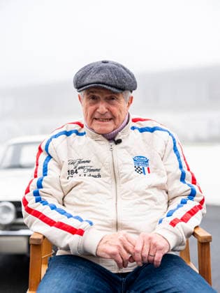 Exclusive Claude Lelouch C Lelouch and F Allain Vintage Mecanic celebrate the 60th anniversary of the filming of Un homme et une femme at the Linas Montlhéry Autodrome, December 11, 2025 If the film won the Palme dor at the Cannes Film Festival in 1966, the Oscar for Best Foreign Film in 1967 and for Best Original Screenplay, one of the films mythical elements is the Ford Mustang 145 In wanting to tell a love story like there is in life, and not like there is in cinema, in Claude Lelouchs own words, the director made cinema history with actors J L Trintignant and A Aimée With a budget of 470,000 francs and shot in black and white, the film magnifies the town of Deauville, making the Normandy seaside resort as legendary as this world-famous Copyright: xPierrexPerusseaux xBestimagexPierrexPerusseaux xBestimagex