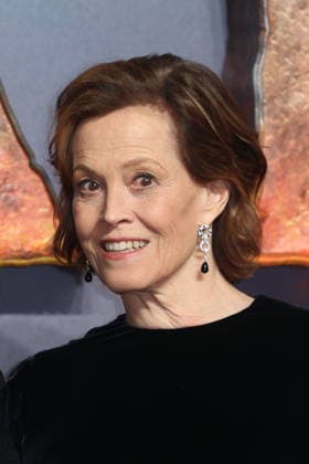 . 11 12 2025. London, United Kingdom . Sigourney Weaver arriving at the Avatar : Fire and Ash premiere in London .  xStephenxLockx xi-Imagesx IIM-26449-0015