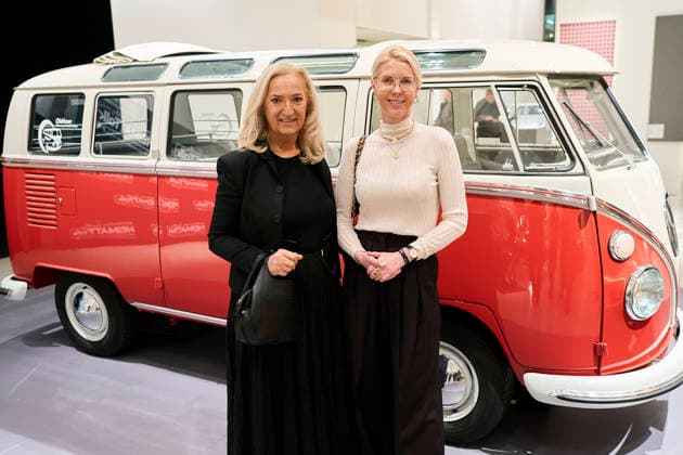 3. Peemöllers Heimat-Talk Michaela Mumm-von Oldenburg, Anna Kimmerle 3. Peemöllers Heimat-Talk im DRIVE. Volkswagen Group Forum in Berlin am 17.11.2025 Copyright: xEventpressxRadkex