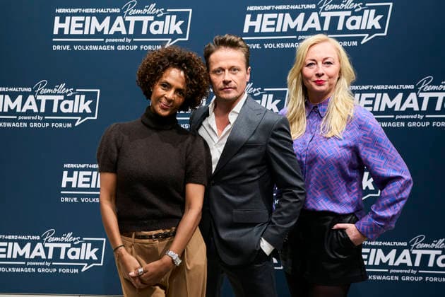 3. Peemöllers Heimat-Talk Dennenesch ZoudÃ (Zoude), Ilka Peemöller, Roman Knizka 3. Peemöllers Heimat-Talk im DRIVE. Volkswagen Group Forum in Berlin am 17.11.2025 Copyright: xEventpressxRadkex