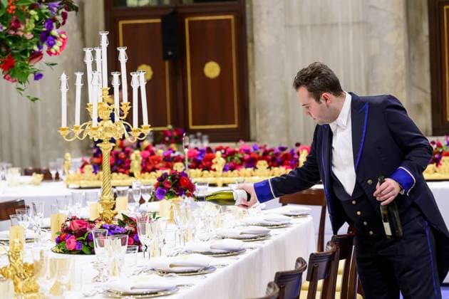 Amsterdam, The Netherlands, 2025-12-11 19:32:38 AMSTERDAM, 11-12-2025, Royal Palace Amsterdam. State visit of the President of Finland, Alexander Stubb, to the Netherlands. He is accompanied by his wife, Suzanne Innes-Stubb. The Royal Couple is hosting a state banquet at the Royal Palace Amsterdam. King Willem-Alexander and the President of Finland will deliver speeches. Princess Amalia will also be present. PHOTO: NLBeeld POOL Mischa Schoemaker Credit: NL Beeld Patrick van Emst  Copyright: xx x