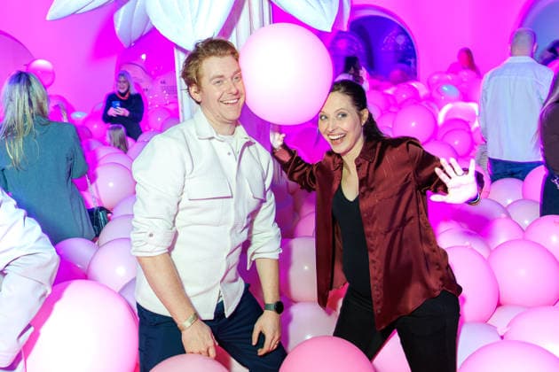 Eröffnung - Bubble Planet Das Erlebnismuseum - Johannes Heinrichs und Nadja Jo Klapper bei der Eröffnung Bubble Planet Das Erlebnismuseum für alle Sinne in der Arena Berlin am 11.12.2025. Copyright: xEventpressxKochanx