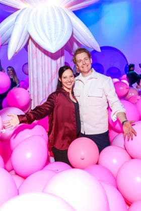 Eröffnung - Bubble Planet Das Erlebnismuseum - Nadja Jo Klapper und Johannes Heinrichs bei der Eröffnung Bubble Planet Das Erlebnismuseum für alle Sinne in der Arena Berlin am 11.12.2025. Copyright: xEventpressxKochanx