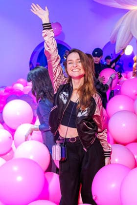 Eröffnung - Bubble Planet Das Erlebnismuseum - Josephin Busch bei der Eröffnung Bubble Planet Das Erlebnismuseum für alle Sinne in der Arena Berlin am 11.12.2025. Copyright: xEventpressxKochanx