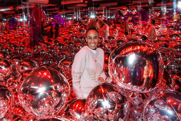 Eröffnung - Bubble Planet Das Erlebnismuseum - Hadnet Tesfai bei der Eröffnung Bubble Planet Das Erlebnismuseum für alle Sinne in der Arena Berlin am 11.12.2025. Copyright: xEventpressxKochanx