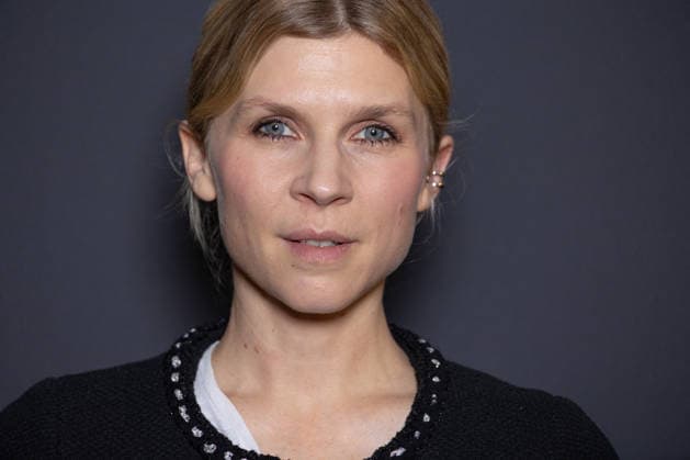 Andre Bazin - Cahiers Du Cinema Prize Clemence Poesy attends the Andre Bazin - Cahiers Du Cinema-Chanel Prize at La Coupole on December 11, 2025 in Paris, France. Photo by Nasser Berzane ABACAPRESS.COM Paris France  Copyright: xBerzanexNasser ABACAx
