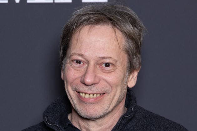 Andre Bazin - Cahiers Du Cinema Prize Mathieu Amalric attends the Andre Bazin - Cahiers Du Cinema-Chanel Prize at La Coupole on December 11, 2025 in Paris, France. Photo by Nasser Berzane ABACAPRESS.COM Paris France  Copyright: xBerzanexNasser ABACAx