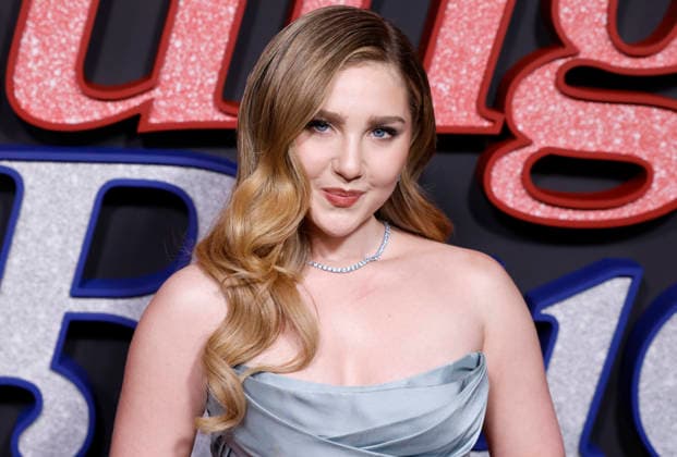 Ella Anderson arrives on the red carpet at the Focus Features Song Sung Blue New York Premiere at AMC Lincoln Square Theater on Thursday, December 11, 2025 in New York City.  NYP20251211114 JohnxAngelillo