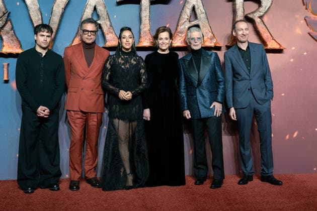 Avatar: Fire And Ash UK Premiere - Arrivals (L-R) Jamie Flatters, Jermaine Clement, Oona Chaplin, Sigourney Weaver, Stephen Lang and David Thewlis attend the Avatar: Fire And Ash UK Premiere at BFI IMAX Waterloo, Credit:Lounis Tiar Avalon United Kingdom, London, BFI Imax Waterloo  Copyright: xLounisxTiarx xAvalonx 1058554459