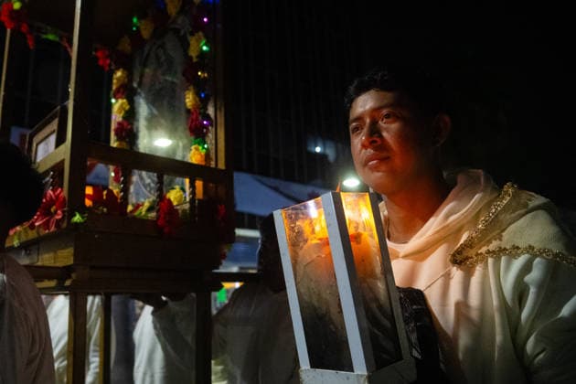 Devotees of the Virgin of Guadalupe arrive at the Basilica of Santa Maria Guadalupe to visit her temple during the Virgin of Guadalupe s day. on December 11, 2025 in Mexico City, Mexico. Mexico City Mexico - ZUMAe321 20251211_zia_e321_040 Copyright: xMarcoxGonzalezx