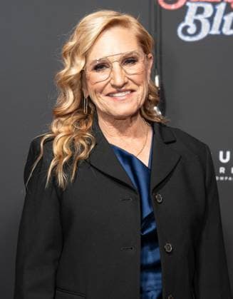 December 11, 2025, Bronx, New York, USA: Amy Vincent attends premiere of Song Sung Blue by FocusFeatures at AMC Lincoln Square in New York, NY on December 11, 2025 Bronx USA - ZUMAr339 20251211_znp_r339_130 Copyright: xLevxRadinx