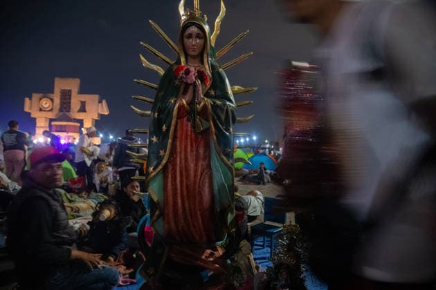 December 11, 2025, Mexico City, Mexico: Devotees of the Virgin of Guadalupe arrive at the Basilica of Santa Maria Guadalupe to visit her temple during the Virgin of Guadalupe s day in Mexico City. Mexico City Mexico - ZUMAe321 20251211_zia_e321_033 Copyright: xMarcoxGonzalezx