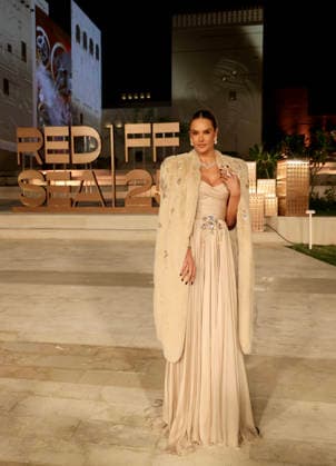 Johnny Depp and Celebs Attend Closing of Red Sea Film Festival - Jeddah Brazilian model Alessandra Ambrosio walks the red carpet as she attends the closing ceremony of the 5th edition of the Red Sea Film Festival in Jeddah, Saudi Arabia, on December 11th, 2025. Photo by Balkis Press ABACAPRESS.COM Jeddah Saudi Arabia  Copyright: xBalkisxPress ABACAx