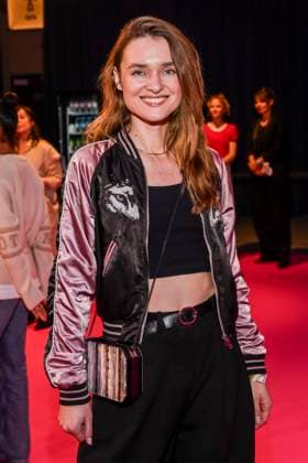 ABBberlin: Josephin Busch Schauspielerin zu Gast bei der Eroeffnung von Bubble Planet Das Erlebnismuseum fuer alle Sinne in der Arena Berlin 11.12.2025 Berlin Deutschland