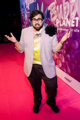 ABBberlin: Steven Preisner zu Gast bei der Eroeffnung von Bubble Planet Das Erlebnismuseum fuer alle Sinne in der Arena Berlin 11.12.2025 Berlin Deutschland