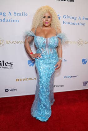 Giving A Smile Foundation Gala 11 December 2025 . Beverly Hills, California -Eve Richards At Giving A Smile Foundation Gala held at The Beverly Hilton in Beverly Hills., Credit:Sadou Faye Avalon United States, CA, Beverly Hills, The Beverly Hilton  Copyright: xSadouxFayex xAvalonx 1058645179