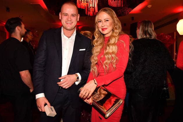Paul Jolig und Jenny Elvers beim Cathy s Charity Christmas Event im Living Hotel Das Viktualienmarkt am 11.12.2025 in Muenchen Cathy Hummels Charity Christmas Event in Muenchen