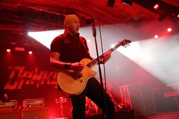 Danko Jones von der Band Danko Jones bei einem Konzert im Astra Kulturhaus in Berlin, 12. Dezember 2025. Danko Jones Konzert Berlin