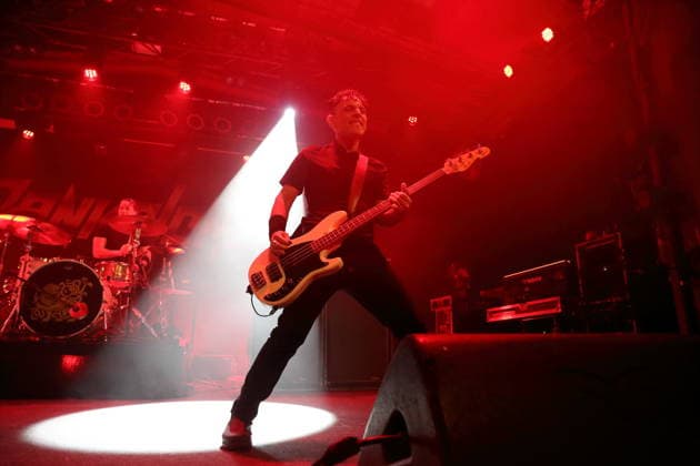 John Calabrese von der Band Danko Jones bei einem Konzert im Astra Kulturhaus in Berlin, 12. Dezember 2025. Danko Jones Konzert Berlin
