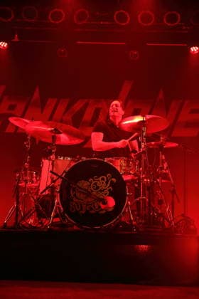 Rich Knox von der Band Danko Jones bei einem Konzert im Astra Kulturhaus in Berlin, 12. Dezember 2025. Danko Jones Konzert Berlin