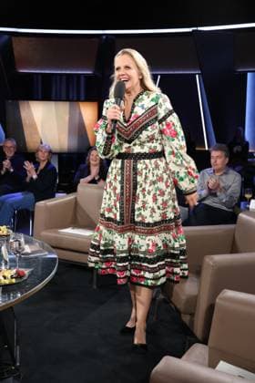 Barbara Schöneberger moderiert die NDR Talk Show am 12.12.2025, Fototermin vor der Live-Sendung im 3. Programm des NDR Fernsehen im Fernsehstudio Hamburg Lokstedt