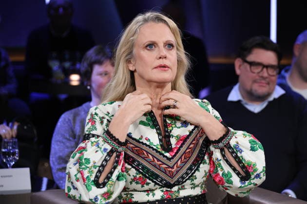 Barbara Schöneberger moderiert die NDR Talk Show am 12.12.2025, Fototermin vor der Live-Sendung im 3. Programm des NDR Fernsehen im Fernsehstudio Hamburg Lokstedt