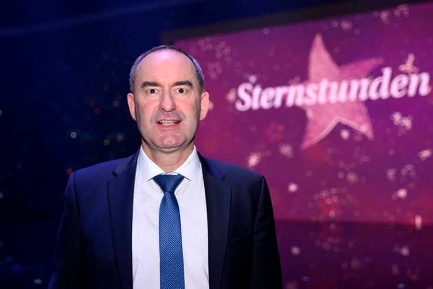 Bayerns Wirtschaftsminister Hubert Aiwanger (Freie Wähler) bei der Sternstunden-Gala 2025 in der Frankenhalle in Nürnberg. Nürnberg, 12.12.2025 Bayern Deutschland Copyright: xDwixAnoraganingrumx