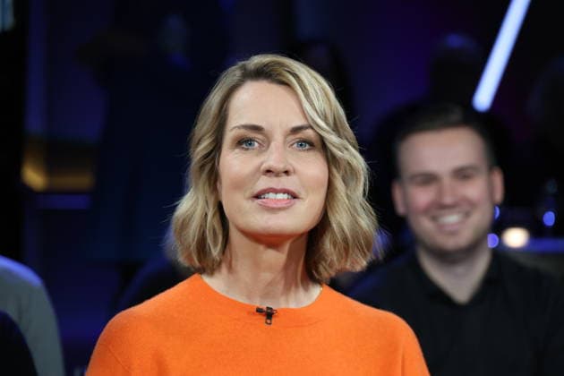 Jessy Wellmer, Journalistin und Moderatorin, zu Gast in der NDR Talk Show am 12.12.2025, Fototermin vor der Live-Sendung im 3. Programm des NDR Fernsehen im Fernsehstudio Hamburg Lokstedt