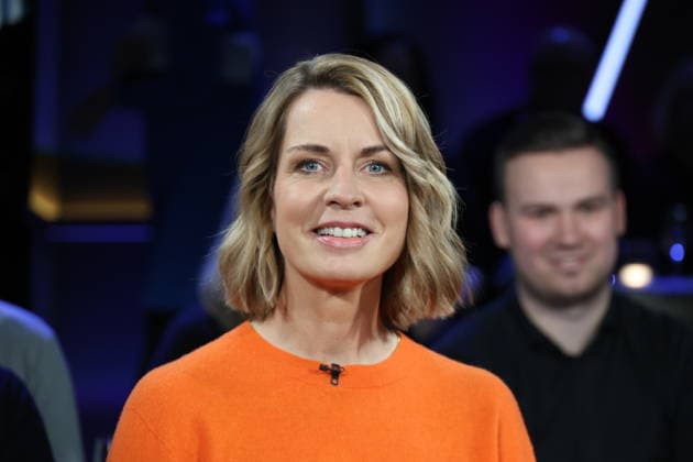 Jessy Wellmer, Journalistin und Moderatorin, zu Gast in der NDR Talk Show am 12.12.2025, Fototermin vor der Live-Sendung im 3. Programm des NDR Fernsehen im Fernsehstudio Hamburg Lokstedt