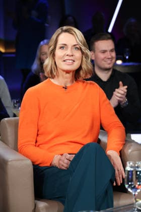 Jessy Wellmer, Journalistin und Moderatorin, zu Gast in der NDR Talk Show am 12.12.2025, Fototermin vor der Live-Sendung im 3. Programm des NDR Fernsehen im Fernsehstudio Hamburg Lokstedt