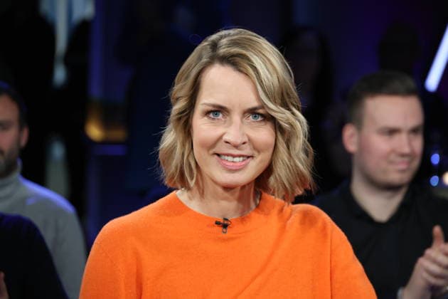 Jessy Wellmer, Journalistin und Moderatorin, zu Gast in der NDR Talk Show am 12.12.2025, Fototermin vor der Live-Sendung im 3. Programm des NDR Fernsehen im Fernsehstudio Hamburg Lokstedt