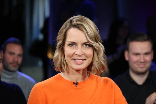 Jessy Wellmer, Journalistin und Moderatorin, zu Gast in der NDR Talk Show am 12.12.2025, Fototermin vor der Live-Sendung im 3. Programm des NDR Fernsehen im Fernsehstudio Hamburg Lokstedt