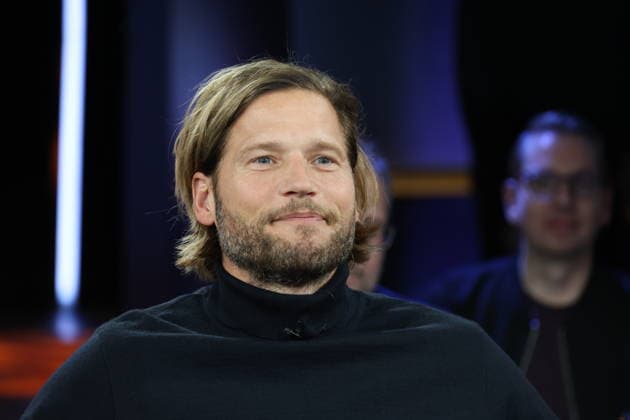 Sebastian Ströbel, Schauspieler, zu Gast in der NDR Talk Show am 12.12.2025, Fototermin vor der Live-Sendung im 3. Programm des NDR Fernsehen im Fernsehstudio Hamburg Lokstedt