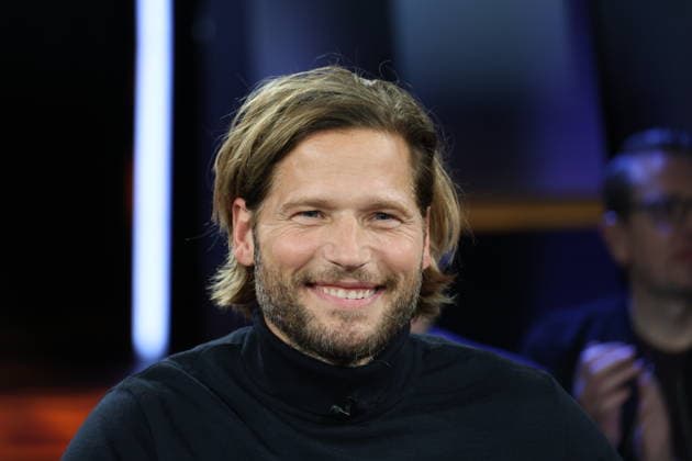 Sebastian Ströbel, Schauspieler, zu Gast in der NDR Talk Show am 12.12.2025, Fototermin vor der Live-Sendung im 3. Programm des NDR Fernsehen im Fernsehstudio Hamburg Lokstedt