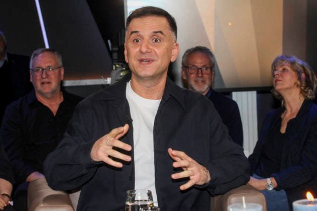 ABBhamburg: Oezcan Cosar deutscher Comedian zu Gast in der NDR Talkshow , aus dem NDR 3 Studio am 12.12.2025 in Hamburg Hamburg Deutschland