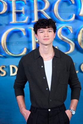 Percy Jackson and the Olympians’ Madrid Premiere - Spain Charlie Bushnell attends ‘Percy Jackson and the Olympians’ Premiere during a Fan Event at Calderon Theatre on December 13, 2025 in Madrid, Spain. Photo by ABACAPRESS.COM Madrid Madrid Spain  Copyright: xABACAx