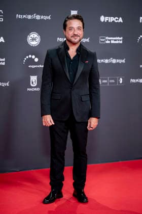 Red carpet of the 31st edition of the José María Forqué Awards Actor Enrique Arce poses on the red carpet of the 31st edition of the José María Forqué Awards, at the IFEMA Municipal Palace, on December 13, 2025, in Madrid Spain The José María Forqué Film Awards, known as Premios Forqué, were created in 1996 by the Entidad de Gestión de Derechos de los Productores Audiovisuales Egeda to honor the memory of José María Forqué, a leading figure in Spanish filmmaking and the first president of Egeda EGEDA created the award with the aim of disseminating the importance of the Spanish audiovisual industry and promoting the figure of the film producer 13 DECEMBER 2025 FORQUÉ PREMIOS ALFOMBRA ROJA PHOTOCALL MADRID IFEMA Madrid Madrid Madrid Espana  Copyright: xAlbertoxOrtegax 7168192