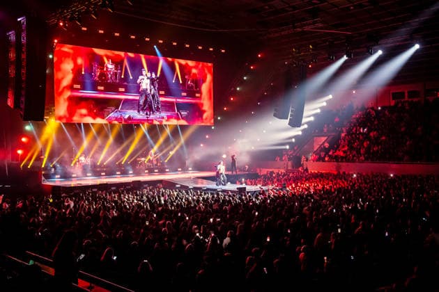 Solo concert of Ukrainian singer Max Barskih in Kyiv - 13 Dec 2025 Ukrainian singer Max Barskih performs at the Kyiv Palace of Sports. Kyiv Ukraine Copyright: xAleksandrxGusevx xSOPAxImagesx Oleksandr_Gusev_Max_Barskih_13122025(14)