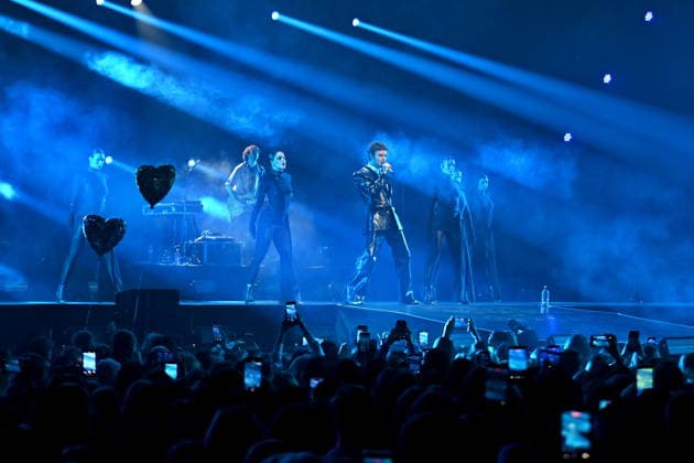 Solo concert of Ukrainian singer Max Barskih in Kyiv - 13 Dec 2025 Ukrainian singer Max Barskih on stage surrounded by the audience during his performance at the Kyiv Palace of Sports. Kyiv Ukraine Copyright: xAleksandrxGusevx xSOPAxImagesx Oleksandr_Gusev_Max_Barskih_13122025(9)