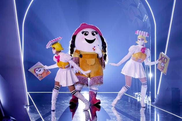 Moderatorin Amira Aly belegte als Figur Eggi Platz 4 in der Prosieben-Show The Masked Singer in den MMC-Studios in Ossendorf. Köln, 13.12.2025 NRW Deutschland Copyright: xChristophxHardtx