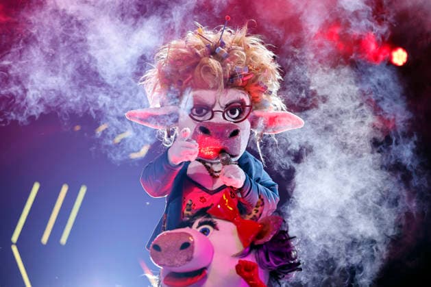 Schauspielerin Meltem Kaptan siegt als Figur Muuhnika in der Prosieben-Show The Masked Singer in den MMC-Studios in Ossendorf. Köln, 13.12.2025 NRW Deutschland Copyright: xChristophxHardtx