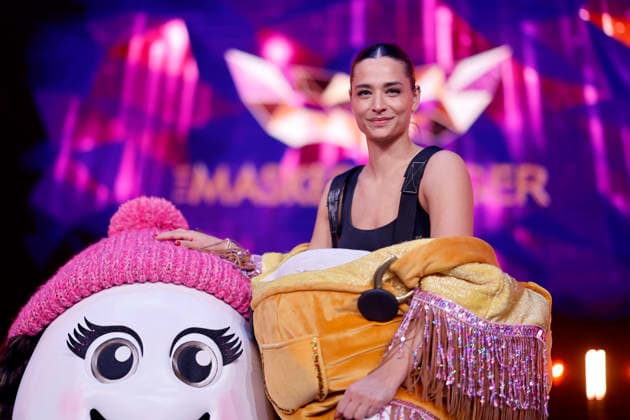Moderatorin Amira Aly belegte als Figur Eggi Platz 4 in der Prosieben-Show The Masked Singer in den MMC-Studios in Ossendorf. Köln, 13.12.2025 NRW Deutschland Copyright: xChristophxHardtx