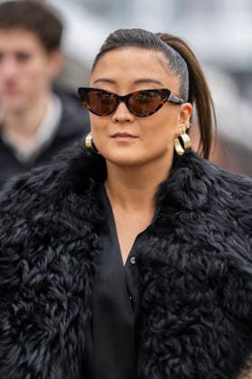 Emily in Paris cast - Paris Ashley Park arrives at Gare d’Austerlitz by the Orient Express in Paris, on December 14, 2025. Photo by Eliot Blondet ABACAPRES.COM Paris France France  Copyright: xBlondetxEliot ABACAx