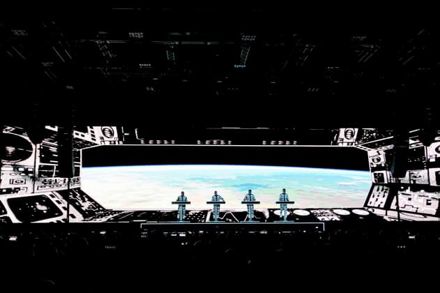 Kraftwerk live bei einem Konzert ihrer Multimedia Tour in der Mitsubishi Electric Halle. Duesseldorf, 14.12.2025