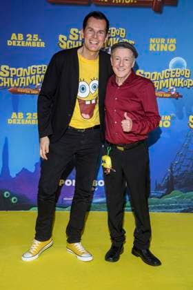 ABBberlin: Malte Arkona und Santiago Ziesmer Deutsche Synchronstimme zu Gast auf dem gelben Teppich bei der Deutschlandpremiere von SPONGEBOB SCHWAMMKOPF PIRATEN AHOI! im Kino in der Kulturbrauerei in am 14.12.2025 Berlin Deutschland