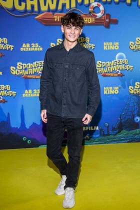 ABBberlin: Benni BK zu Gast auf dem gelben Teppich bei der Deutschlandpremiere von SPONGEBOB SCHWAMMKOPF PIRATEN AHOI! im Kino in der Kulturbrauerei in am 14.12.2025 Berlin Deutschland