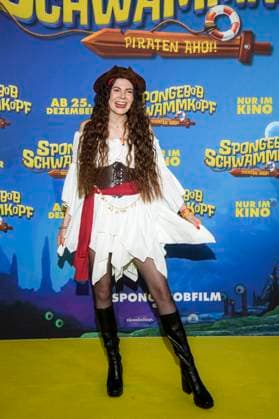 ABBberlin: Klaudia Giez zu Gast auf dem gelben Teppich bei der Deutschlandpremiere von SPONGEBOB SCHWAMMKOPF PIRATEN AHOI! im Kino in der Kulturbrauerei in am 14.12.2025 Berlin Deutschland