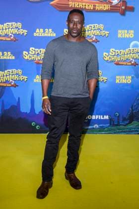 ABBberlin: Jerry Kwarteng zu Gast auf dem gelben Teppich bei der Deutschlandpremiere von SPONGEBOB SCHWAMMKOPF PIRATEN AHOI! im Kino in der Kulturbrauerei in am 14.12.2025 Berlin Deutschland